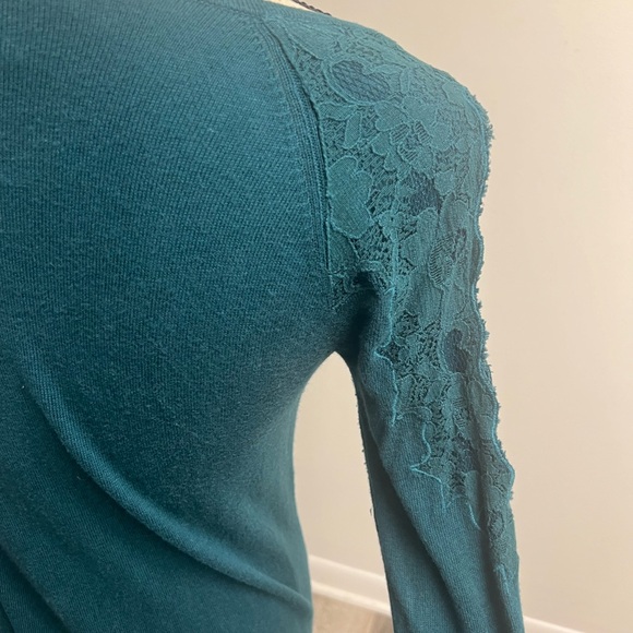 Long Sleeve Maternity Sweater! - Picture 4 of 12